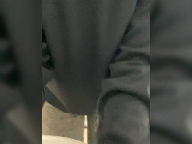 Accedi alla chat con il nickname VikaAndMilana VikaAndMilana