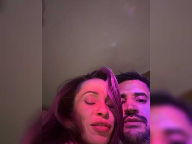 Entrez le videochat erotique avec le
modèle VIP17CoupleDream VIP17CoupleDream