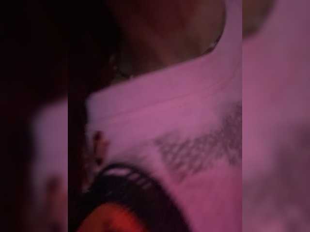 Entrez le videochat erotique avec le
modèle VIP17CoupleDream VIP17CoupleDream