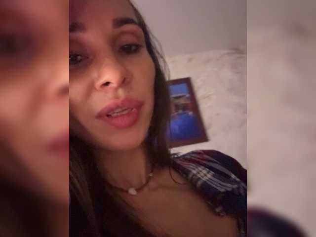 Entrez le videochat erotique avec le
modèle VIP17CoupleDream VIP17CoupleDream