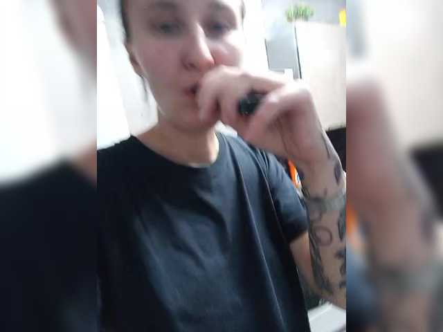 Entra en el chat con el modelo Olesya4515 Olesya4515