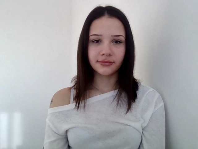 Vai a chattare su CarmenModel CarmenModel