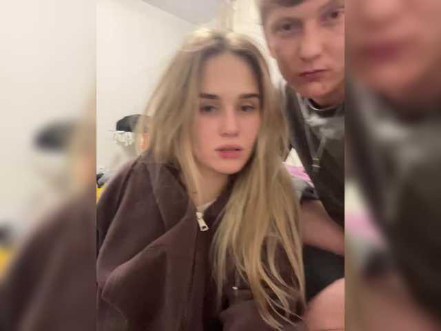 Vai a chattare su ShvartsAM ShvartsAM