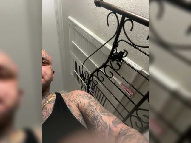 Gratis Live Sexcam mit TattedNConvicted1 TattedNConvicted1