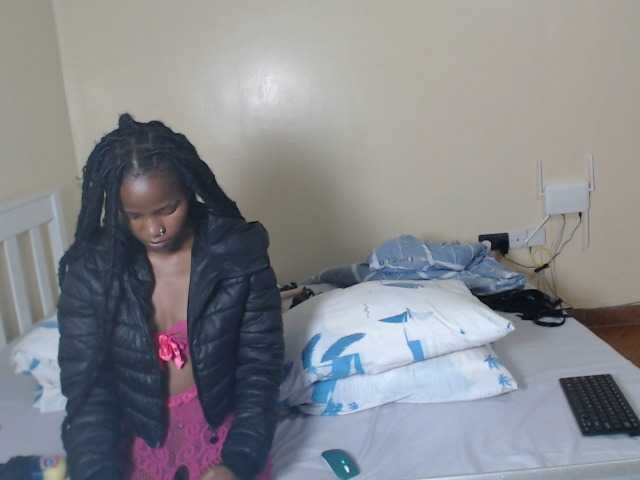 Gratis Live Sexcam mit ItsYaGirlPookie ItsYaGirlPookie