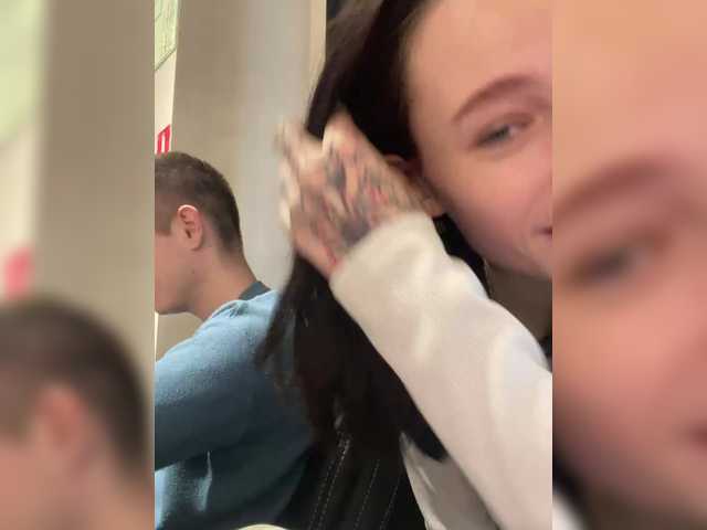 Entra en el chat con el modelo IvyAndAlan IvyAndAlan