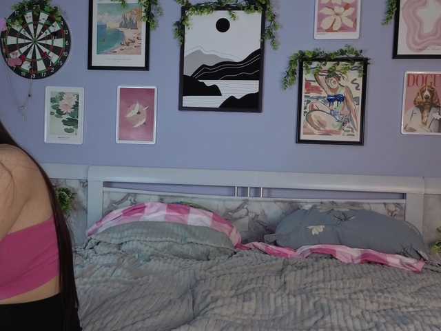 go to chat with hollydreamer