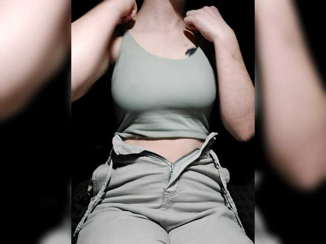 Gratis Live Sexcam mit -flyteen -flyteen