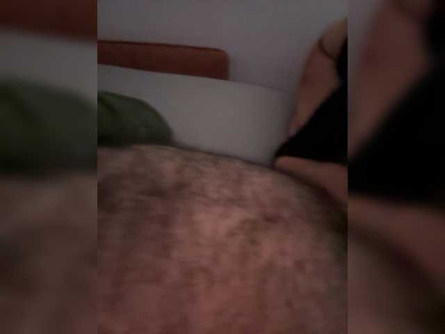 Entra en el chat con el modelo Flora8845 Flora8845