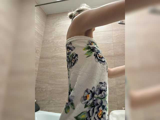 Accedi alla chat con il nickname GORIGLAZ GORIGLAZ