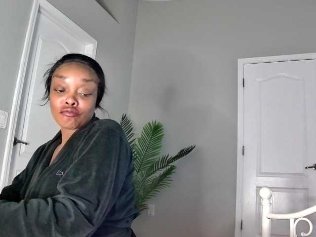 Vai a chattare su Ataliahh Ataliahh