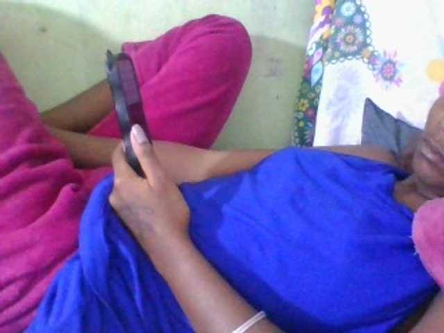 Nykiah21 Live Cam on BongaCams