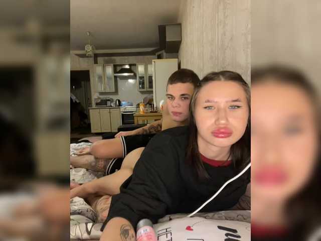 Entrez le videochat erotique avec le
modèle _Pupuni_ _Pupuni_