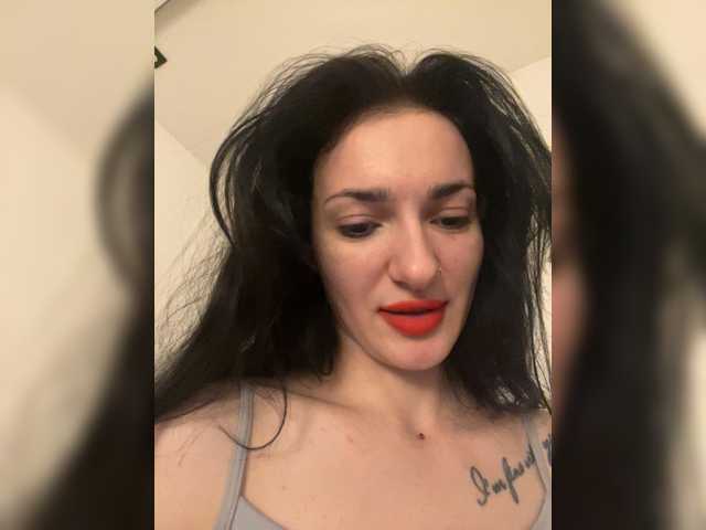 Accedi alla chat con il nickname Dark-Luna Dark-Luna