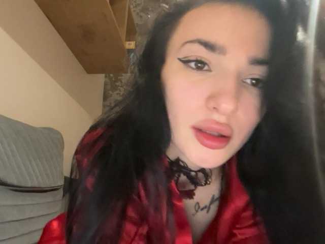 Accedi alla chat con il nickname Dark-Luna Dark-Luna