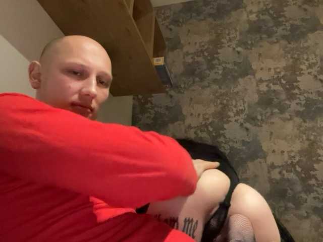 Accedi alla chat con il nickname Dark-Luna Dark-Luna