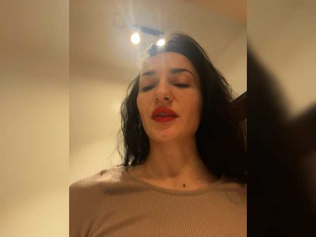 Gratis Live Sexcam mit Dark-Luna Dark-Luna