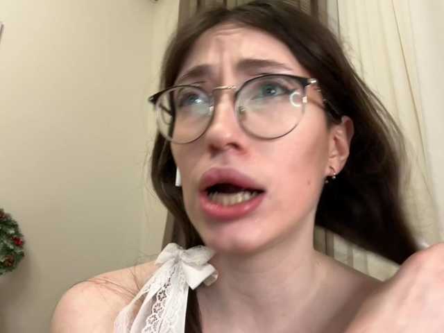 Entra en el chat con el modelo KellyyBeryy KellyyBeryy