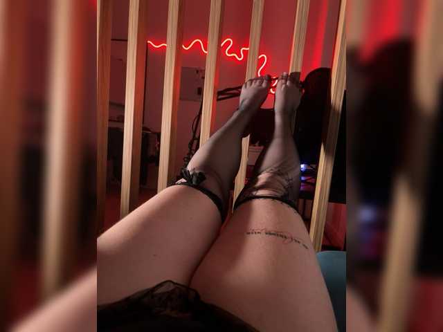 Vai a chattare su MoonAura MoonAura