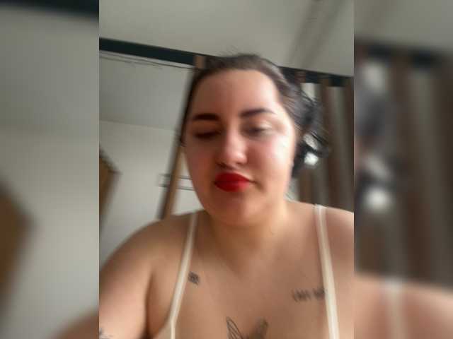 go to chat with MoonAura