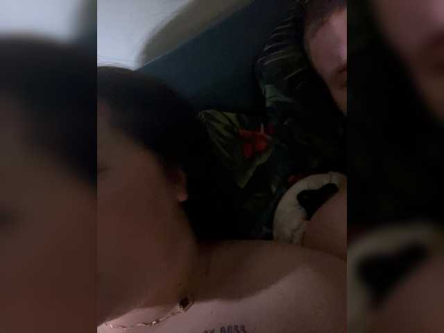 Entrez le videochat erotique avec le
modèle MoonAura MoonAura