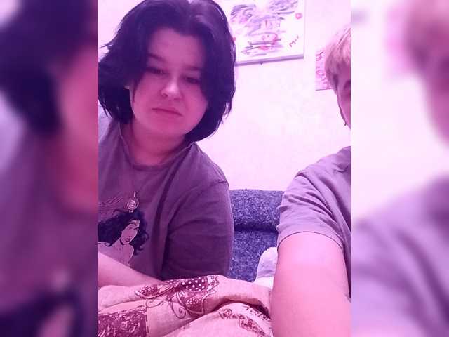 Vai a chattare su 2Lesbians 2Lesbians