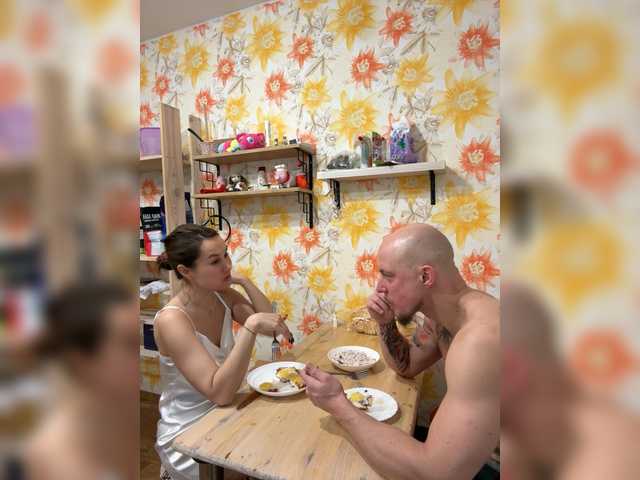 Vai a chattare su Jack-Alice Jack-Alice