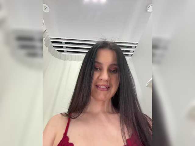 Entra en el chat con el modelo EvaRoughe EvaRoughe