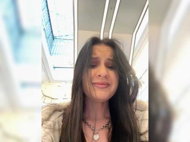 Vai a chattare su EvaRoughe EvaRoughe