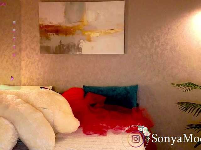 Accedi alla chat con il nickname Sonya-Love Sonya-Love