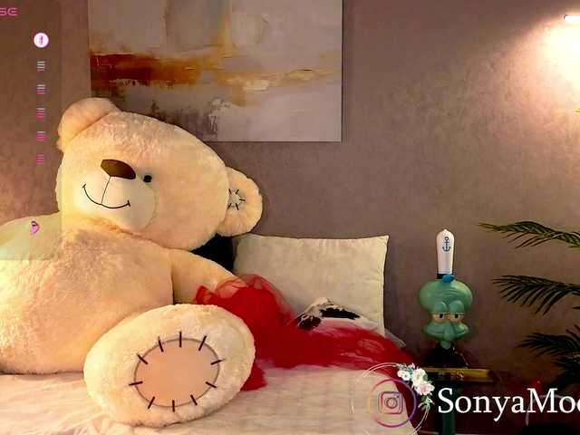 Entra en el chat con el modelo Sonya-Love Sonya-Love