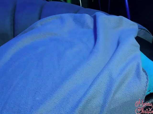 Entrez le videochat erotique avec le
modèle playsgirlhot playsgirlhot