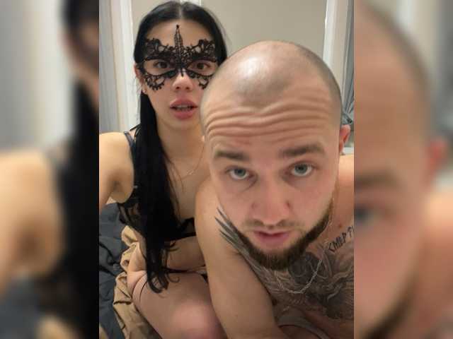 Accedi alla chat con il nickname NoMoneyNoHoney NoMoneyNoHoney