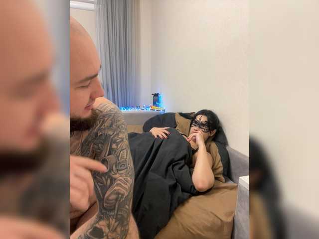 Entra en el chat con el modelo NoMoneyNoHoney NoMoneyNoHoney