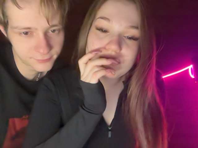 Entrez le videochat erotique avec le
modèle titsDestroy2007 titsDestroy2007