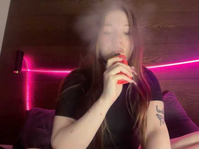 Entra en el chat con el modelo titsDestroy2007 titsDestroy2007