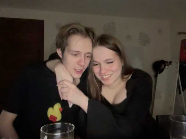 Entrez le videochat erotique avec le
modèle titsDestroy2007 titsDestroy2007