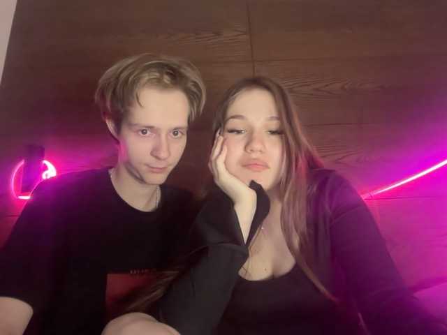 Entrez le videochat erotique avec le
modèle titsDestroy2007 titsDestroy2007