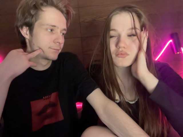 Entrez le videochat erotique avec le
modèle titsDestroy2007 titsDestroy2007