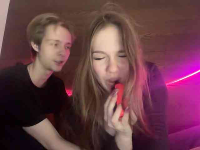 titsDestroy2007's Sexcam