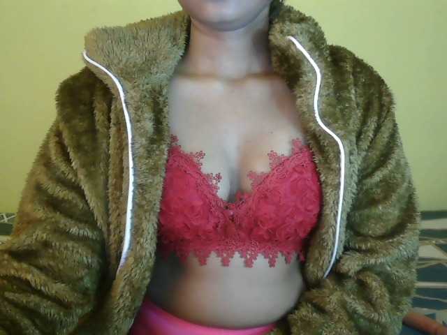 Stripiqueen Live Cam on BongaCams