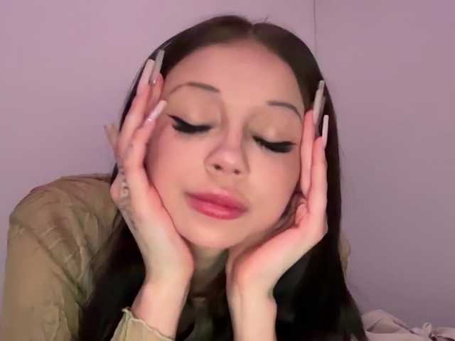 Gratis Live Sexcam mit TinnyKitty TinnyKitty