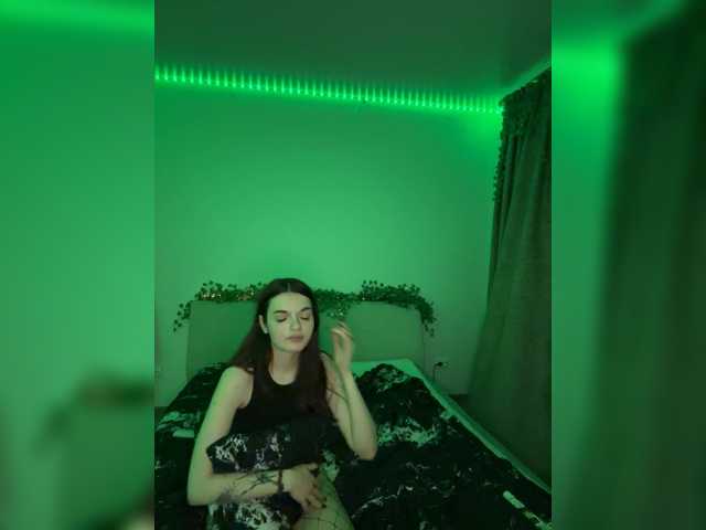 Idź na czacie CRYBABYCRY CRYBABYCRY