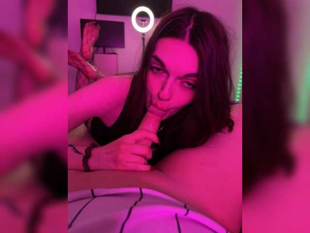 Gratis Live Sexcam mit CRYBABYCRY CRYBABYCRY