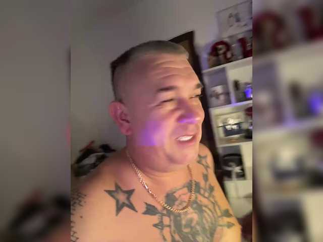 go to chat with Dami-Marya