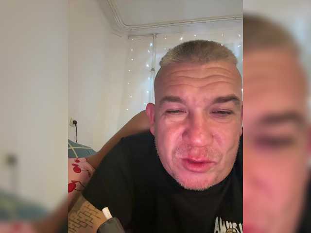 go to chat with Dami-Marya