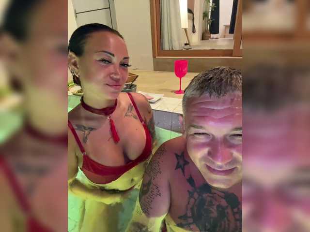 Gratis Live Sexcam mit Dami-Marina Dami-Marina