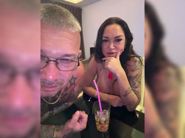 Vai a chattare su Dami-Marina Dami-Marina