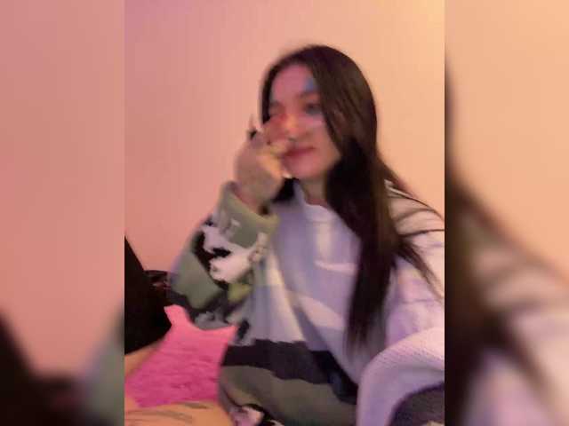 Entrez le videochat erotique avec le
modèle PinkyPai PinkyPai