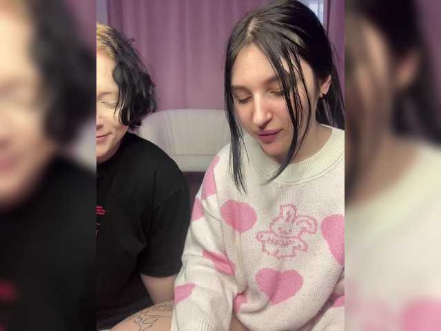 Vai a chattare su PinkyPai PinkyPai